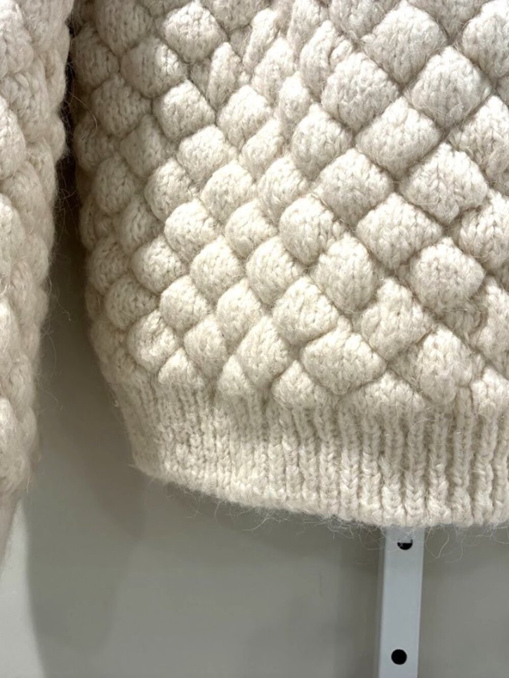 NWT Zara Fair Isle Textured Knit Sweater Red Cream Wool Blend Chunky Jacquard L - Picture 7 of 9